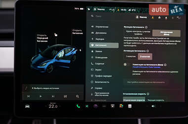 Седан Tesla Model 3 2018 в 