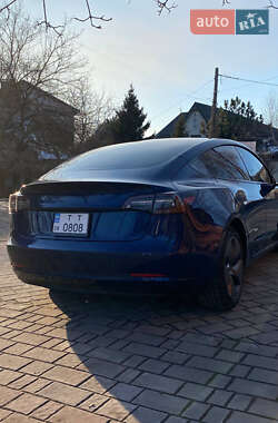 Седан Tesla Model 3 2019 в 