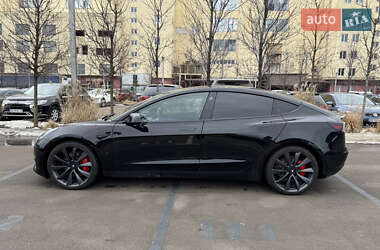 Седан Tesla Model 3 2020 в 