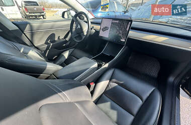 Седан Tesla Model 3 2019 в Днепре