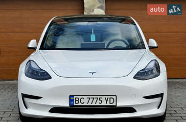 Седан Tesla Model 3 2022 в Львове