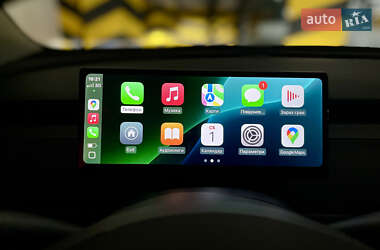 Седан Tesla Model 3 2021 в Киеве