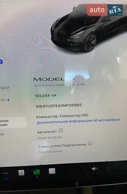 Седан Tesla Model 3 2021 в 