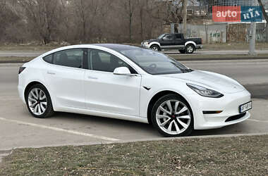 Седан Tesla Model 3 2018 в 