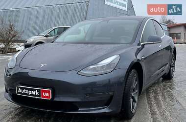 Седан Tesla Model 3 2019 в Львове