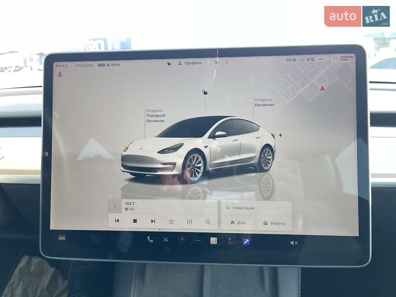 Седан Tesla Model 3 2022 в Ровно