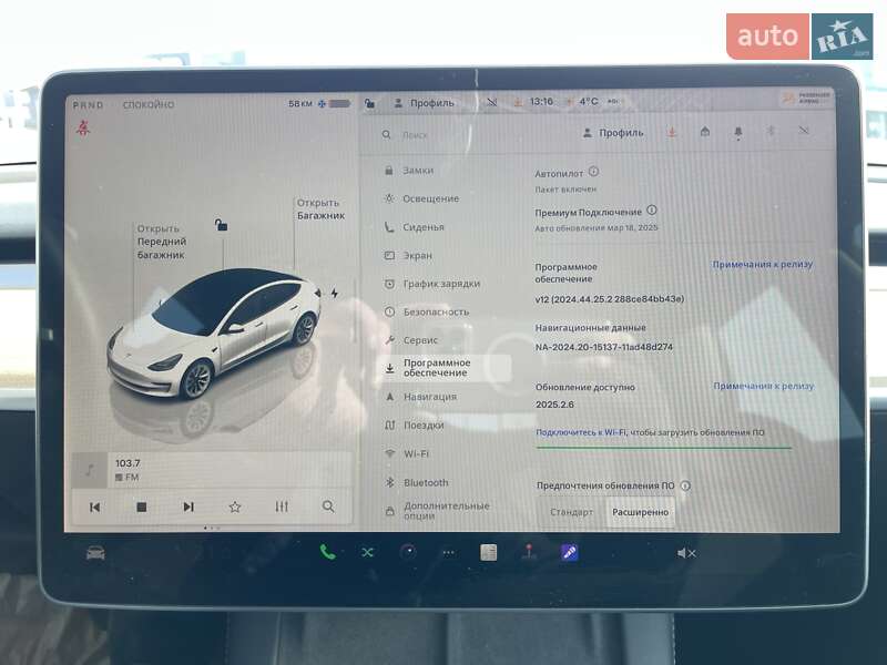 Седан Tesla Model 3 2022 в Ровно