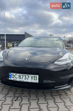 Седан Tesla Model 3 2019 в 