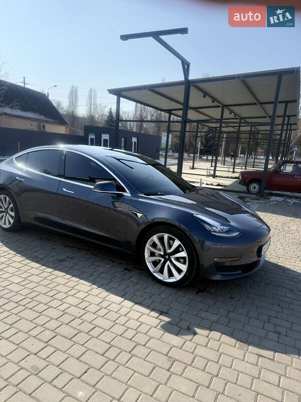 Седан Tesla Model 3 2020 в Днепре