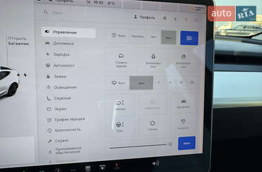 Седан Tesla Model 3 2019 в 