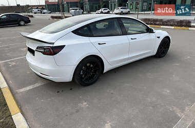 Седан Tesla Model 3 2023 в Киеве