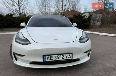 Седан Tesla Model 3 2019 в 