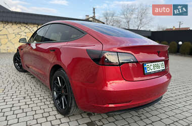 Седан Tesla Model 3 2021 в Львове