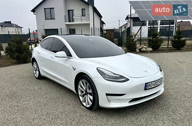 Седан Tesla Model 3 2020 в Тернополе