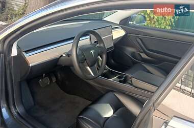 Седан Tesla Model 3 2019 в 