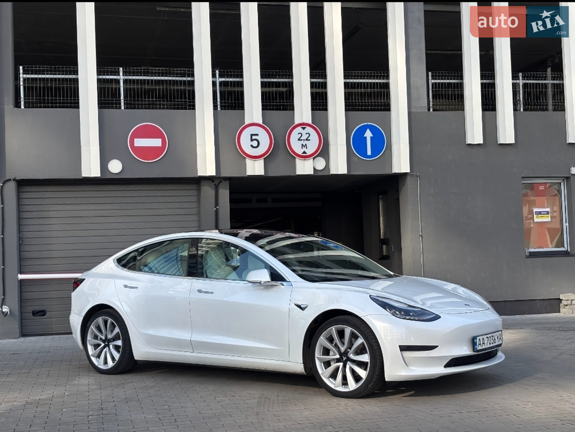 2020 Tesla Model 3 - мініатюра 2
