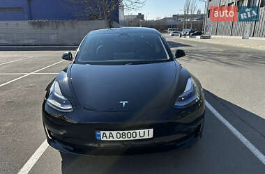 Седан Tesla Model 3 2021 в Києві