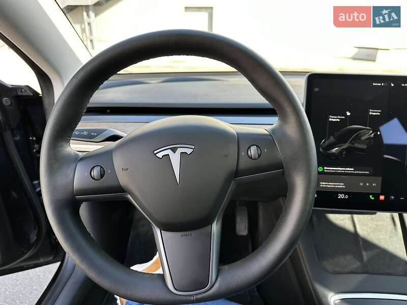 Седан Tesla Model 3 2021 в Києві