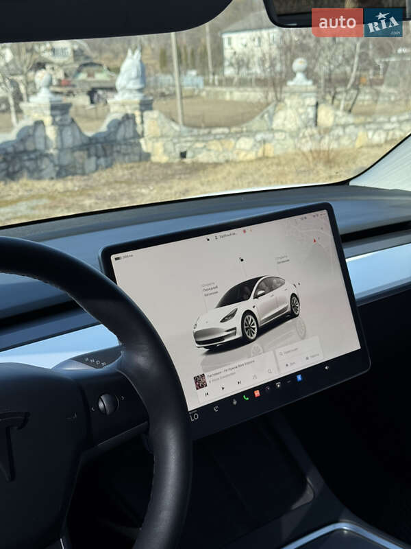 Седан Tesla Model 3 2022 в Чорткові