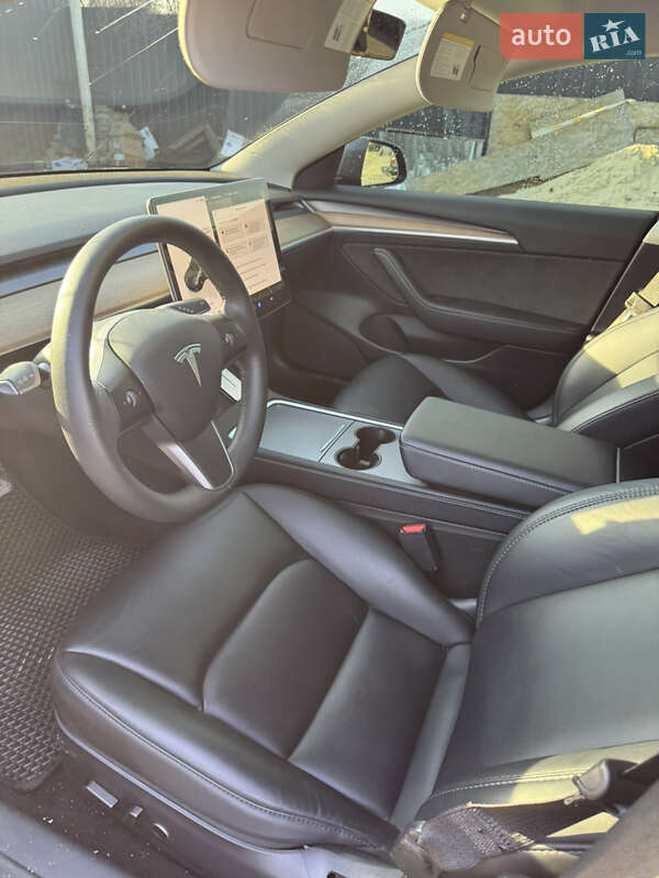 Седан Tesla Model 3 2022 в Дніпрі
