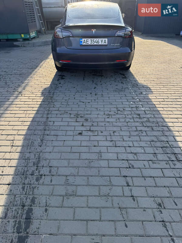 Седан Tesla Model 3 2022 в Дніпрі