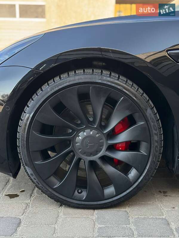 Седан Tesla Model 3 2022 в Луцке