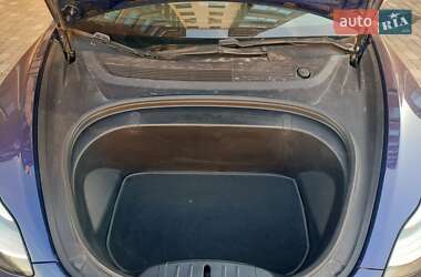Седан Tesla Model 3 2018 в 