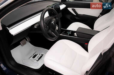Седан Tesla Model 3 2018 в 