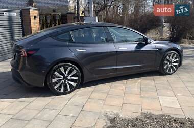 Седан Tesla Model 3 2024 в Києві