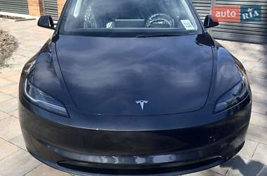 Седан Tesla Model 3 2024 в Києві