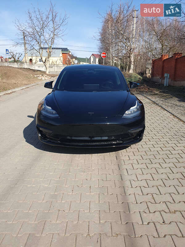 Седан Tesla Model 3 2020 в Хмельницькому