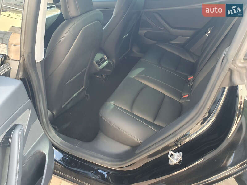 Седан Tesla Model 3 2020 в Хмельницькому