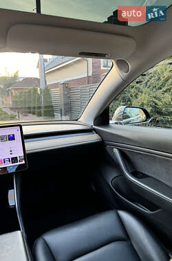 Седан Tesla Model 3 2018 в 