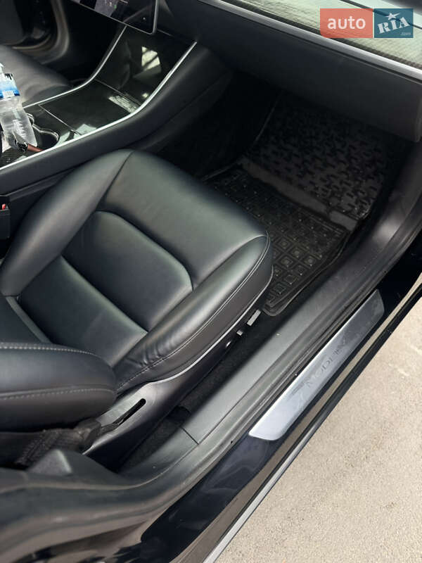 Седан Tesla Model 3 2019 в Запорожье фото 10 Седан Tesla Model 3 2019 в Запорожье