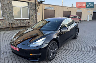 Седан Tesla Model 3 2019 в Владимире