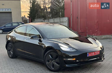 Седан Tesla Model 3 2019 в Владимире