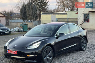 Седан Tesla Model 3 2019 в Владимире