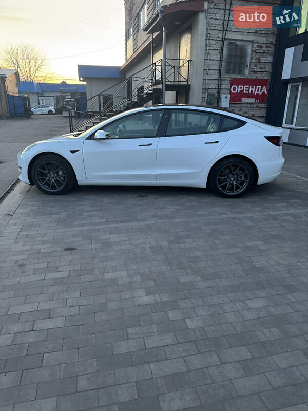 Седан Tesla Model 3 2022 в Нежине