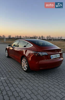 Седан Tesla Model 3 2019 в 