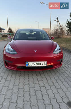 Седан Tesla Model 3 2019 в 