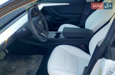 Седан Tesla Model 3 2022 в Киеве