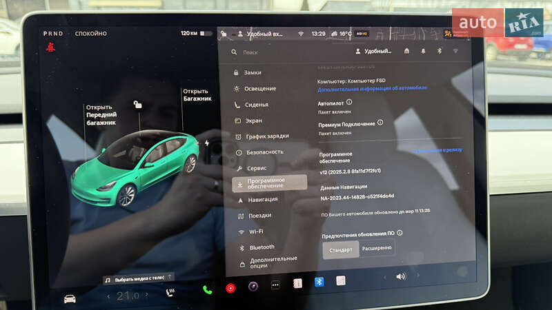 Седан Tesla Model 3 2019 в Черновцах