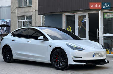 Седан Tesla Model 3 2023 в Хмельницком