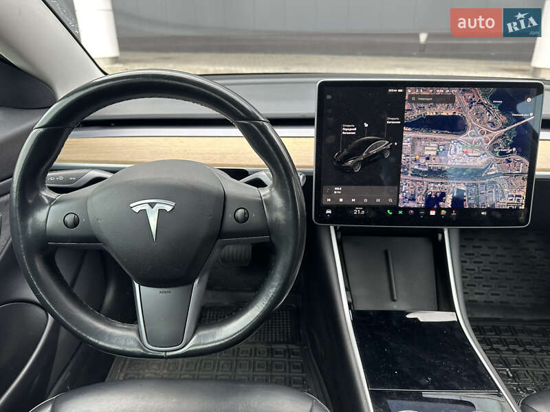 Седан Tesla Model 3 2019 в Києві