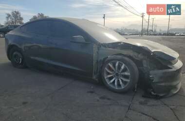 Седан Tesla Model 3 2024 в 