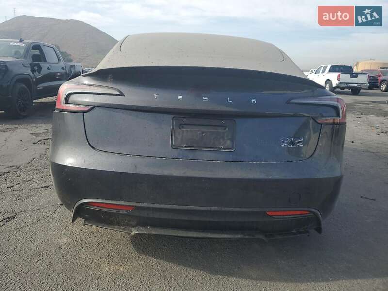 Седан Tesla Model 3 2024 в Києві