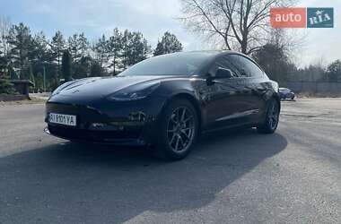 Седан Tesla Model 3 2021 в Києві