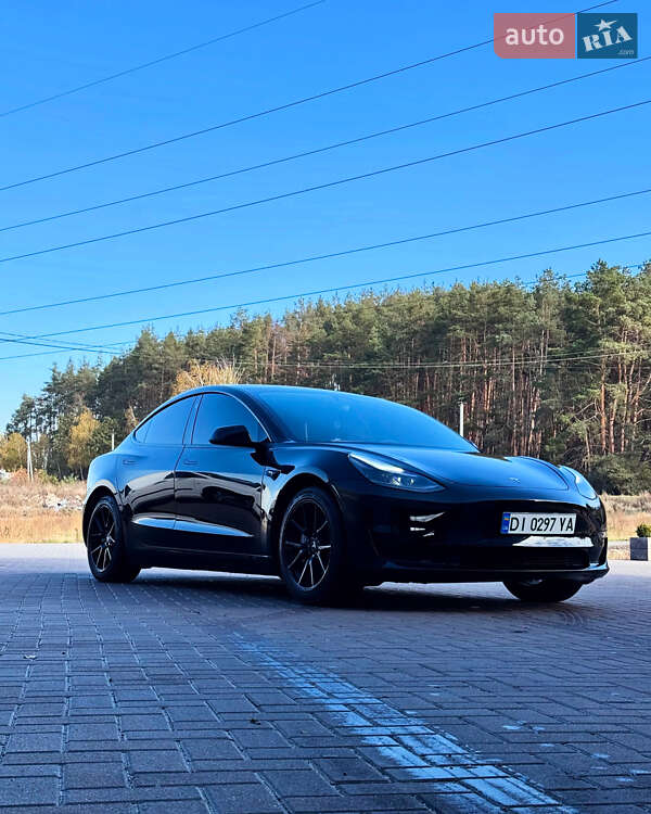Tesla Model 3 2020