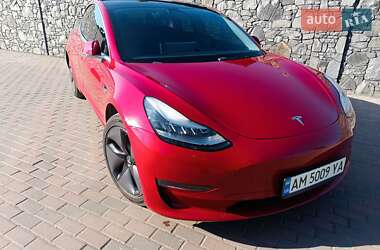 Седан Tesla Model 3 2018 в 