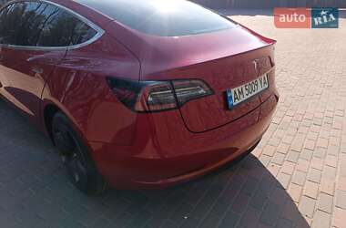 Седан Tesla Model 3 2018 в 